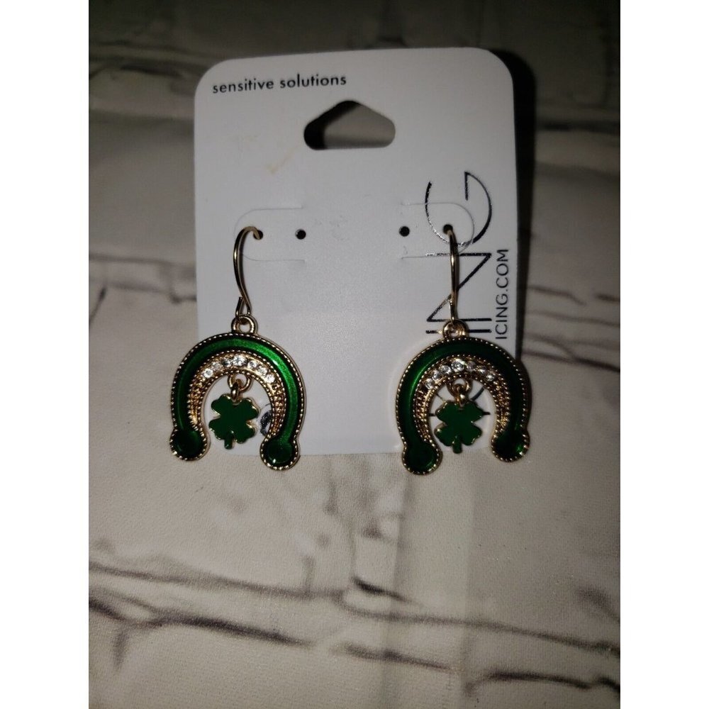 𝅺NWT Icing Horseshoe Shamrock Dangle Earrings St. Patrick's Day Lucky